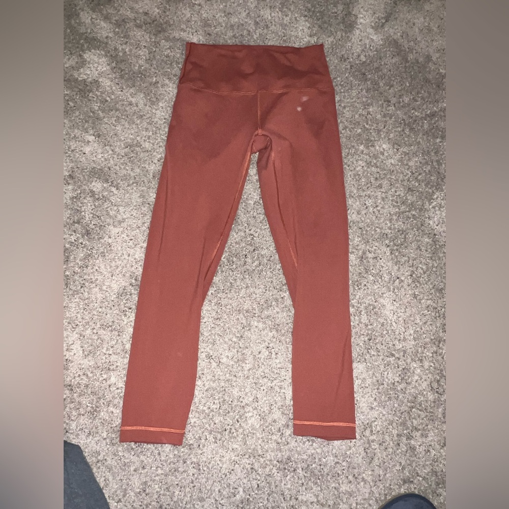 Lululemon size 8 wunder leggings like new
